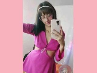 ZaharaRhenils MILF Live - Photo 7/12