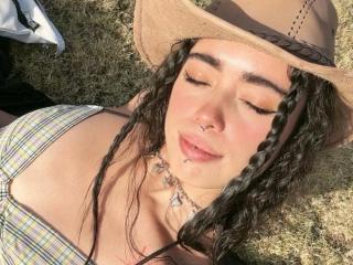 LiaBela live cam model at XLoveCam
