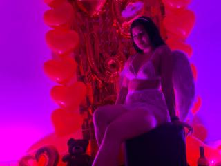 RubyCam Sex Brunette - Photo 15/20