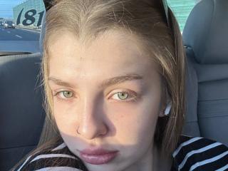 AngelAmalia Webcam Porno Live - Photo 9/21