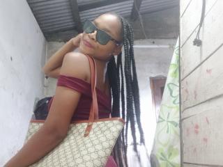 MissBloom live cam model at XLoveCam
