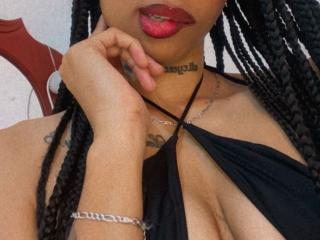 ElaHott Image Gallery