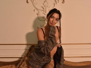EmilyHalls Boobs Liveshow - Photo 13/21