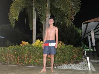 Photo de OliverHot69