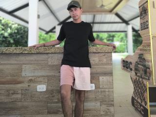 Photo de OliverHot69