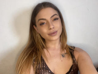 BritnyDesire Live Cam Porn - Photo 12/21