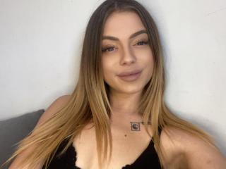 BritnyDesire Image Gallery