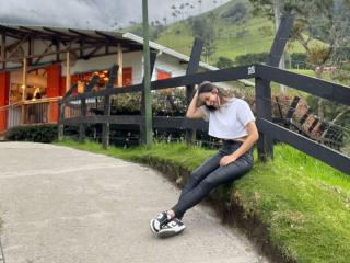 SammyWitch live cam model at XLoveCam