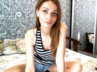 HotQueenAmelia Videos Liveshows - Photo 9/12