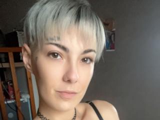 ManuellaHottie live cam model at XLoveCam