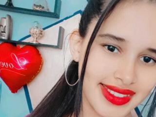 ScarlettRosse Blowjob XXX Cams - Photo 17/21