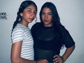 LolaAndJenny live cam model at XLoveCam