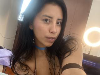 ElizabethMacy Boobs Liveshow - Photo 9/21