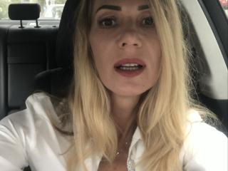 LadiAgatha Anal en Webcam Live - Photo 5/12