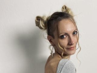 DaneeSoHot Amateur Live Webcam - Photo 18/21