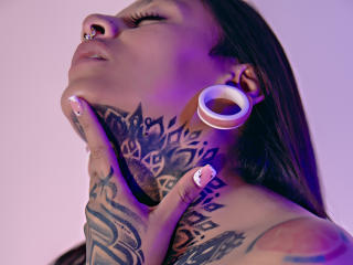 NikyHenao Pussy Video Webcam - Photo 4/9