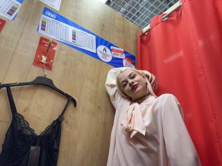 JiaLisa Show Porno en Live - Photo 19/21