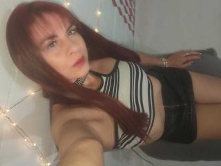 CristalSwt live cam model at XLoveCam