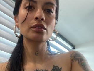 NiaWhite Pussy Video Webcam - Photo 17/21