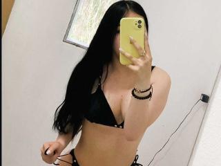 LucyArnoldd Image Gallery