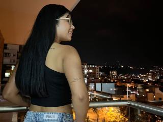 BiancaMayers - Live sex cams model