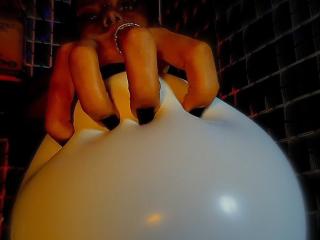 DominaVivi Amateur Live Cam - Photo 14/21