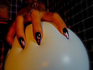 DominaVivi Amateur Live Cam - Photo 13/21