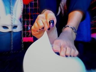 DominaVivi Amateur Live Cam - Photo 10/21
