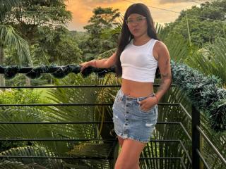 BiancaMayers - Live sex cams model