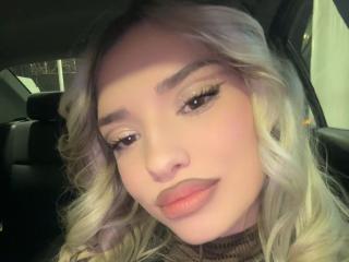 ArianaSparkle Webcam Porno Live - Photo 18/21