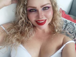 AnnaRichie Webcam Porno Live - Photo 20/21