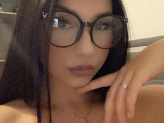 MJN36-hot live cam model at XLoveCam