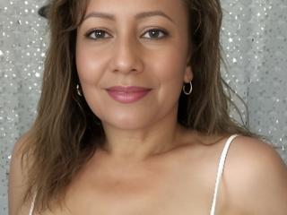 MiEsperancita live cam model at XLoveCam