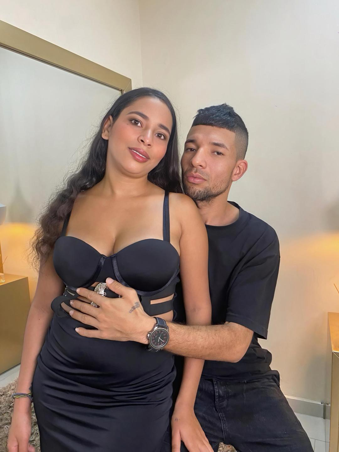 webcam model JazminaAndJosephe from XloveCam webcam model JazminaAndJosephe from XloveCam