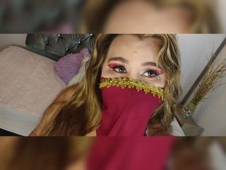 SalmaAzaman Blowjob XXX Cams - Photo 21/21