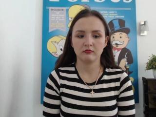 AriaStars live cam model at XLoveCam