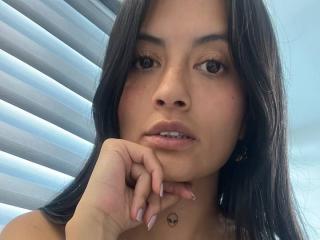 NiaWhite Pussy Video Webcam - Photo 13/21