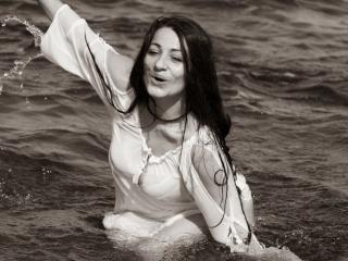 GinaONeon Image Gallery