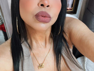 AngelinaDeleon Webcam Porno Live - Photo 9/21