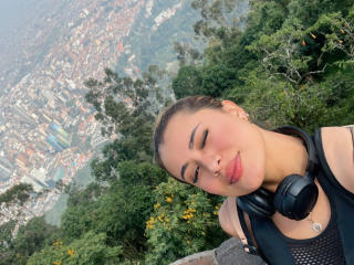 ArianaBellee Webcam Porno Live - Photo 4/21