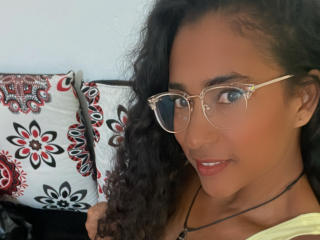 Thannia Love Webcams - Photo 9/21