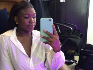 KarlieMoss Seins Show XXX en Direct - Photo 12/21