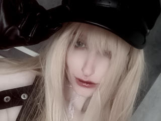CharloteCrystal live cam model at XLoveCam