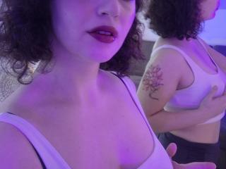 CurlyVixen Webcam Sex Direct - Photo 9/21