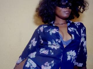 MariaTomas live cam model at XLoveCam