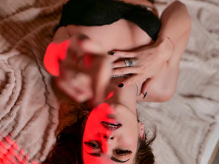 RinaQueenie Sex Brunette - Photo 10/21