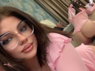 CassieJenner Webcam Sex Direct - Photo 4/7