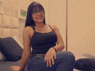 EmilyRobeerts Boobs Liveshow - Photo 18/21