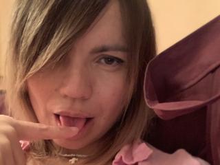 EllaPearlie Image Gallery