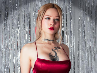 MiaValentine Image Gallery